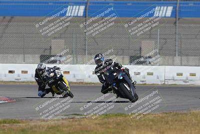 media/Nov-26-2022-Fastrack Riders (Sat) [[b001e85eef]]/Level 2/Session 3 Outside Turn 9/